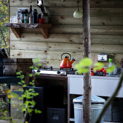 barefoot and bower gloucestershire yurt kitchen